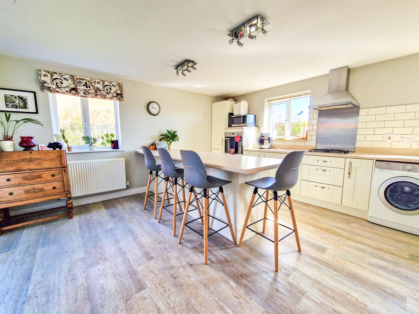 4 bed property in Wortham Close, Bedford